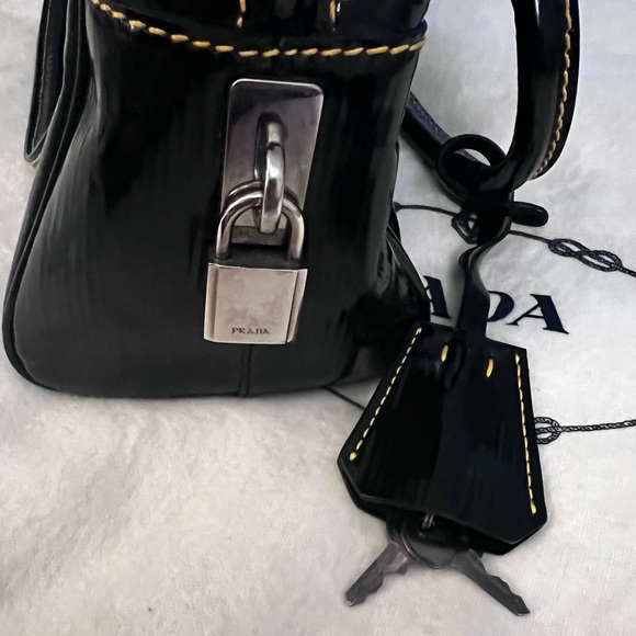 PRADA Vernice Topstitched Handle Bag - Picture 4 of 9